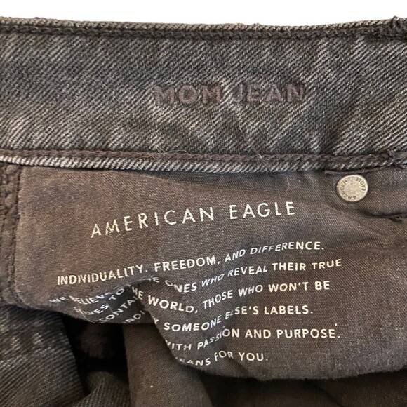 American Eagle Women's Size 2 Mom Straight Jean Distressed Faded Black Denim 90s - Picture 3 of 14